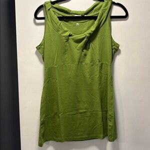 Athleta Tank Womens M Medium Lime Green Twist Front Sleeveless Stretch Top